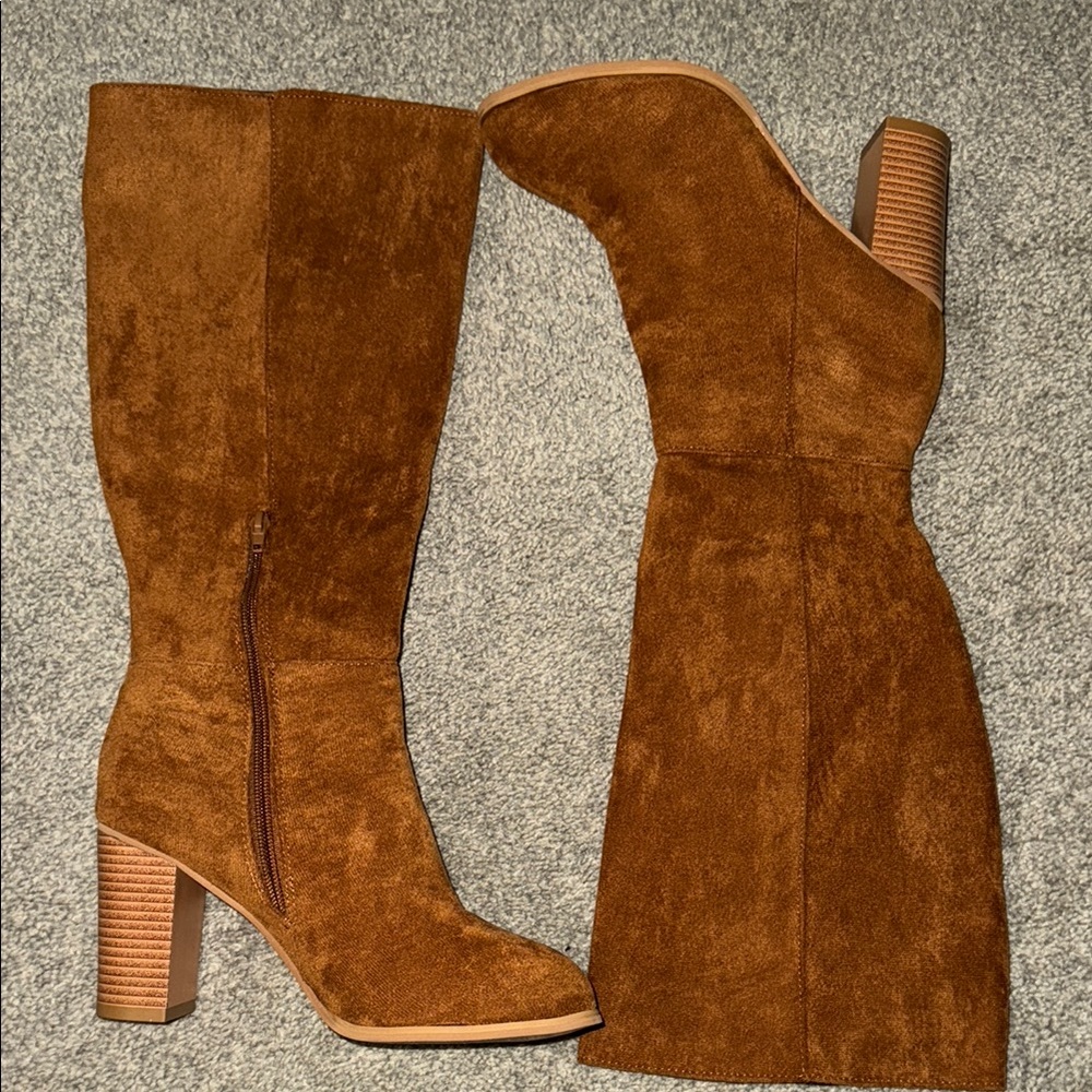 Suede Knee-High Boots - Tan